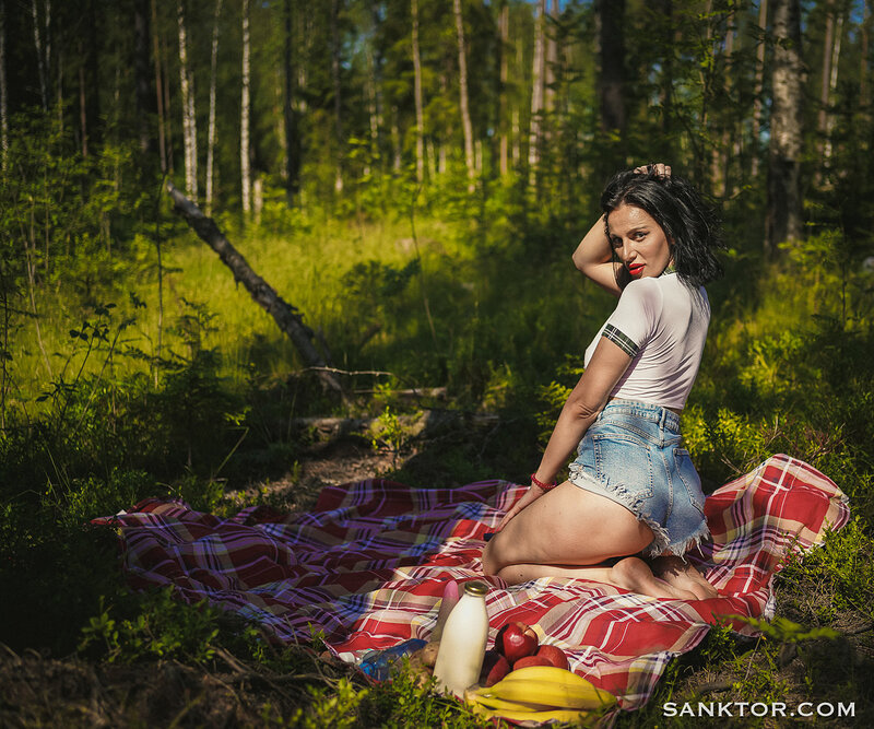 Лариса, 22 года, 6 размер груди